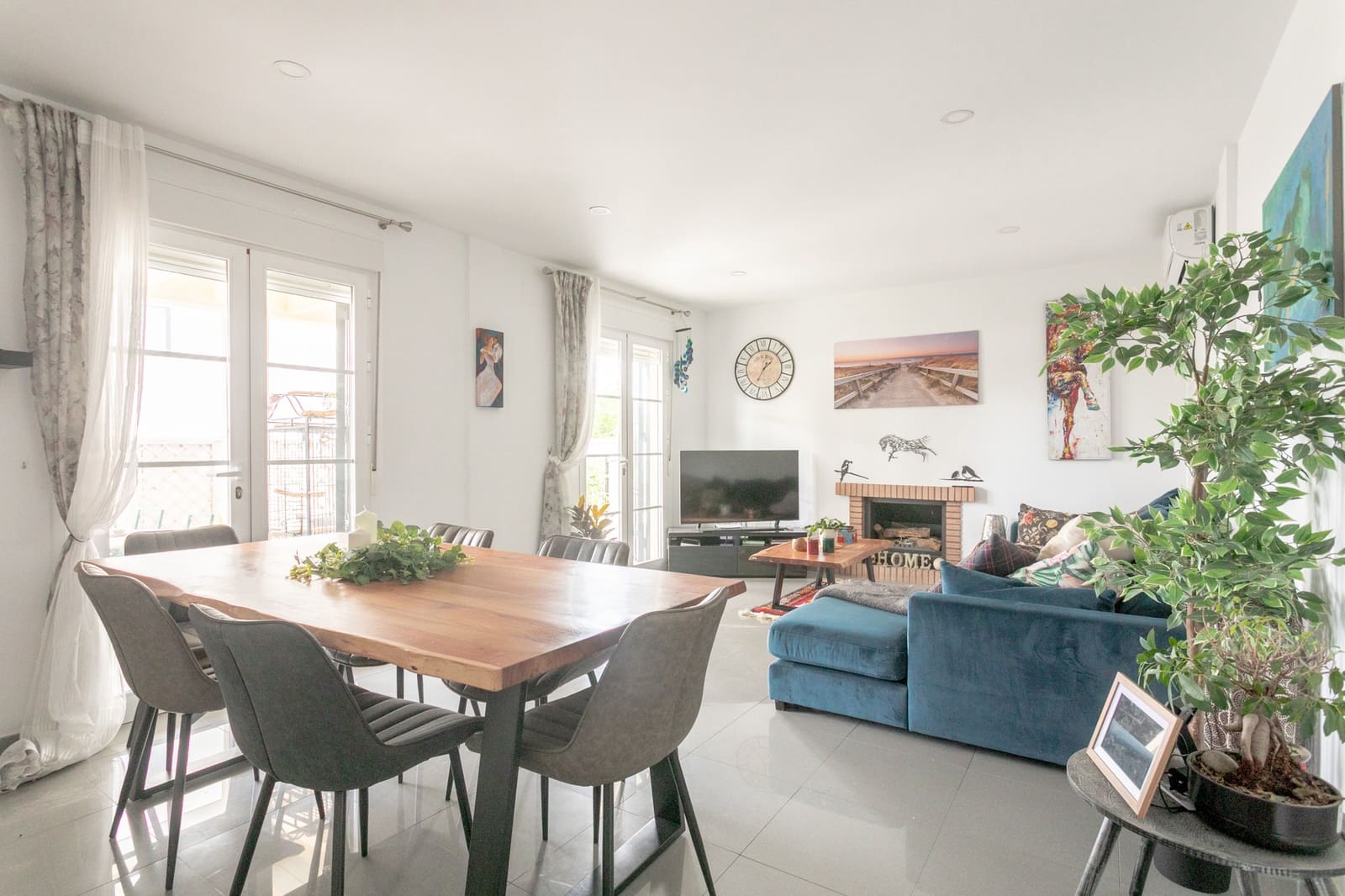 Chalet de 3 habitaciones en Chiclana de la Frontera en venta con piscina garaje - 650.000 € (Ref: 9465857)