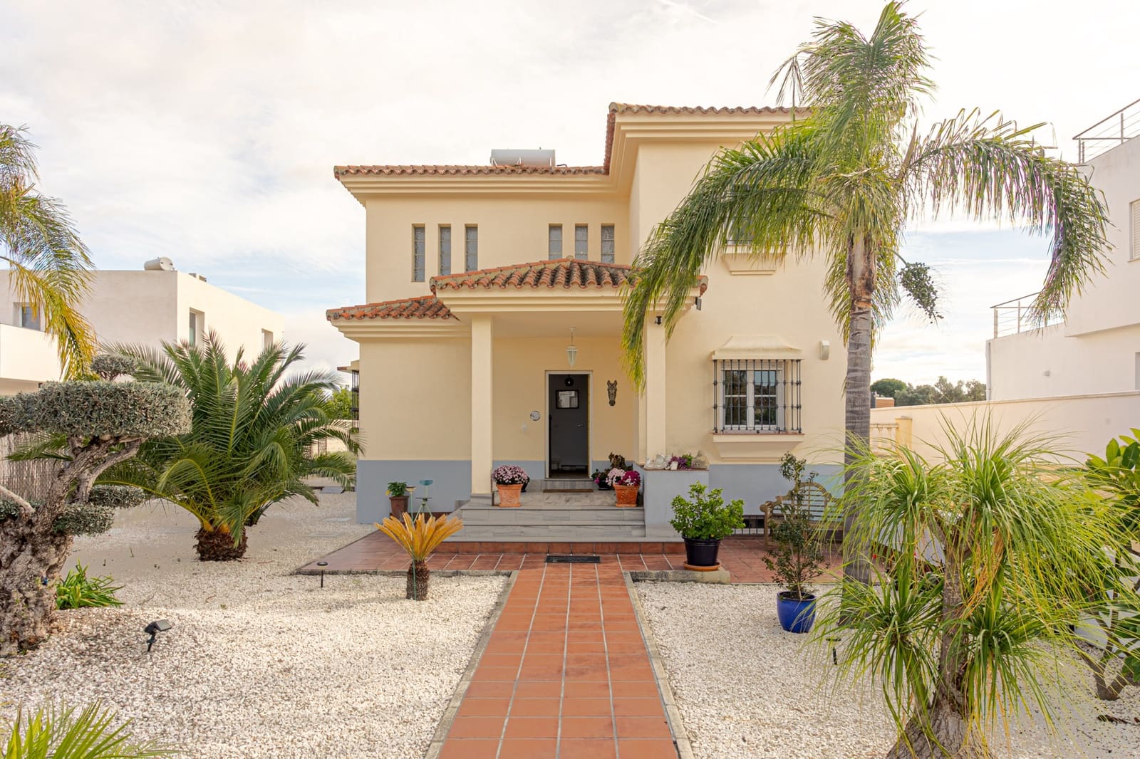 Chalet de 3 habitaciones en Chiclana de la Frontera en venta con piscina garaje - 650.000 € (Ref: 9465857)