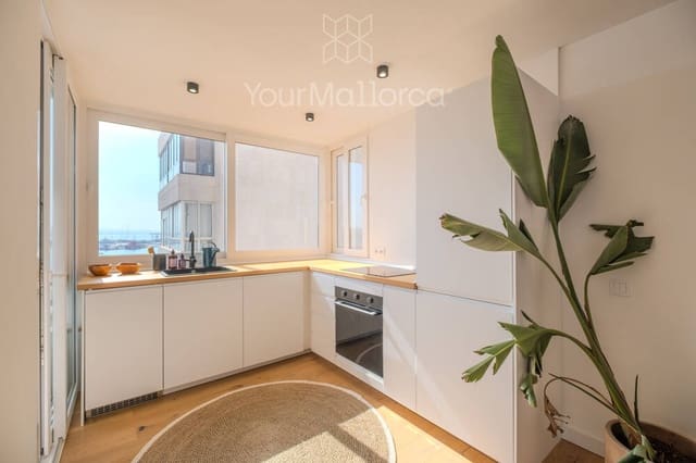 2 bedroom Flat for sale in Cort, Palma de Mallorca with garage - € 699,000 (Ref: 10031020)