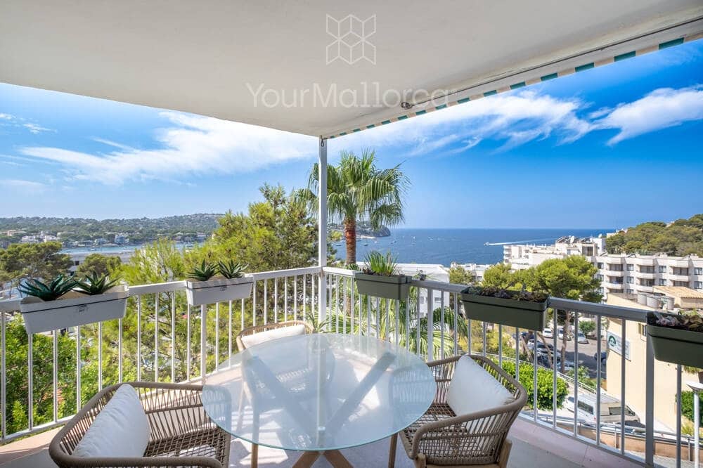 2 slaapkamer Flat te koop in Santa Ponsa - € 595.000 (Ref: 10031021)