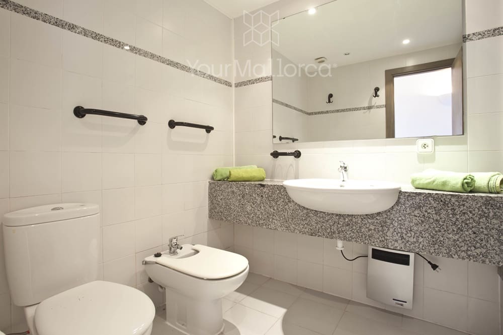 3 soveværelse Lejlighed til salg i Canyamel med swimmingpool - € 850.000 (Ref: 8867986)