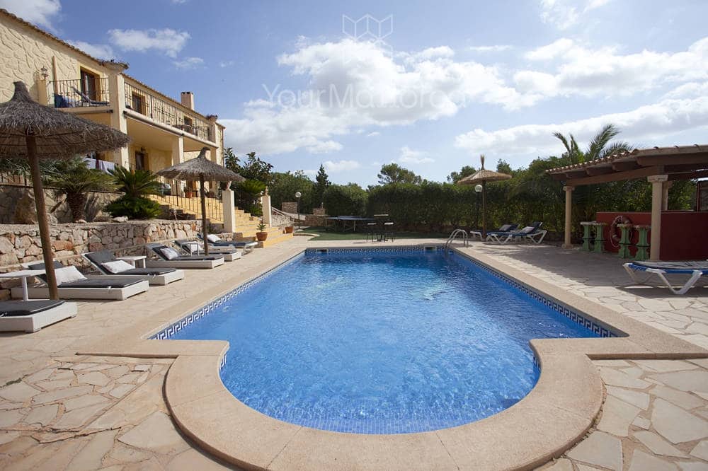 5 soveværelse Finca/Landehus til salg i Son Carrio med swimmingpool - € 1.595.000 (Ref: 8867991)