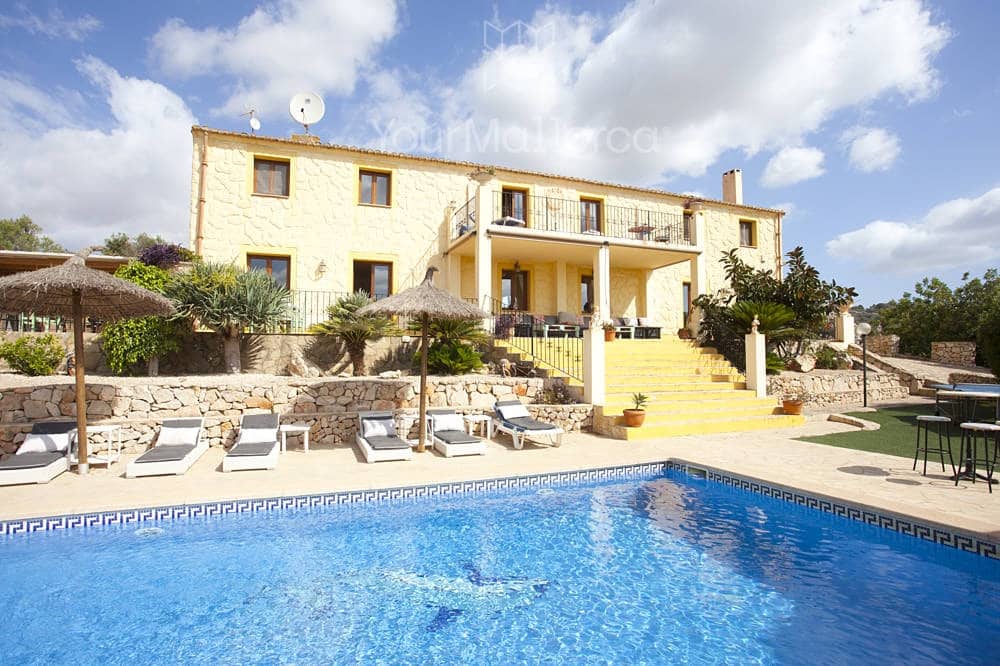 5 soveværelse Finca/Landehus til salg i Son Carrio med swimmingpool - € 1.690.000 (Ref: 8867991)