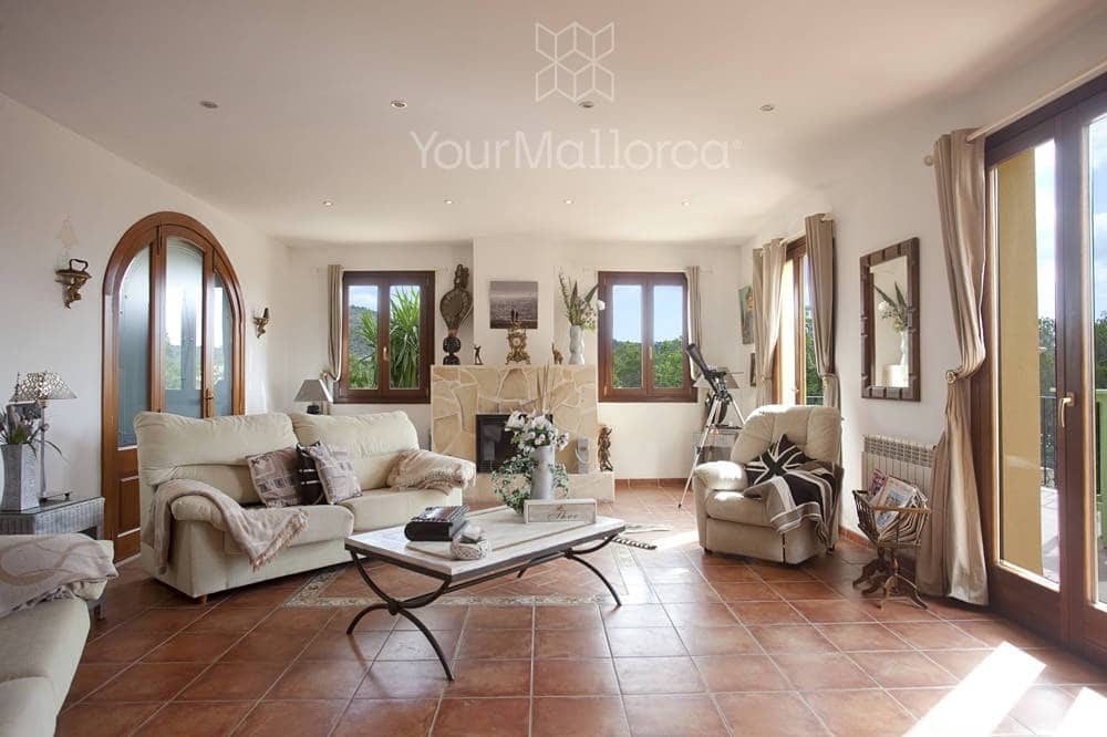 5 soveværelse Finca/Landehus til salg i Son Carrio med swimmingpool - € 1.690.000 (Ref: 8867991)