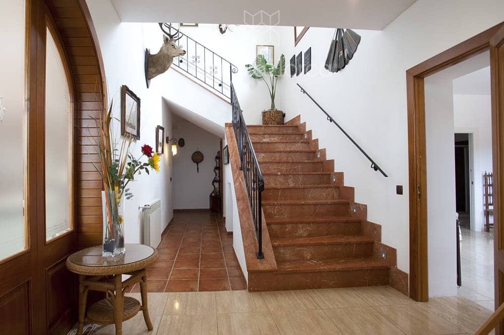 5 soveværelse Finca/Landehus til salg i Son Carrio med swimmingpool - € 1.690.000 (Ref: 8867991)