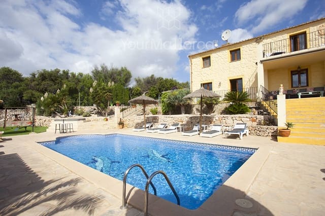 5 soveværelse Finca/Landehus til salg i Son Carrio, Sant Llorenç des Cardassar med swimmingpool - € 1.690.000 (Ref: 8867991)