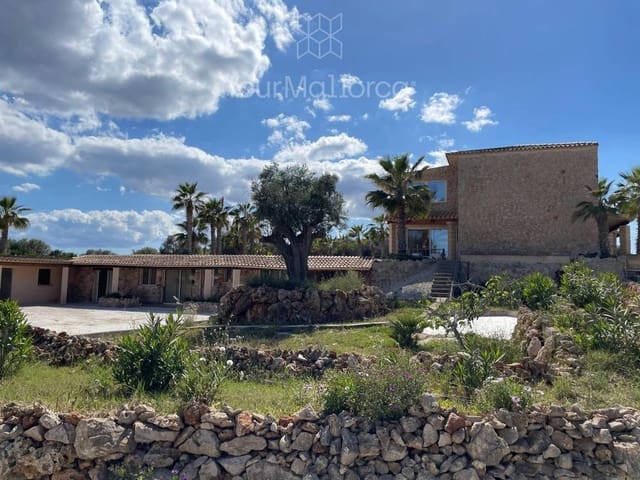 4 soveværelse Finca/Landehus til salg i Sant Llorenç des Cardassar med swimmingpool - € 1.398.000 (Ref: 9311966)