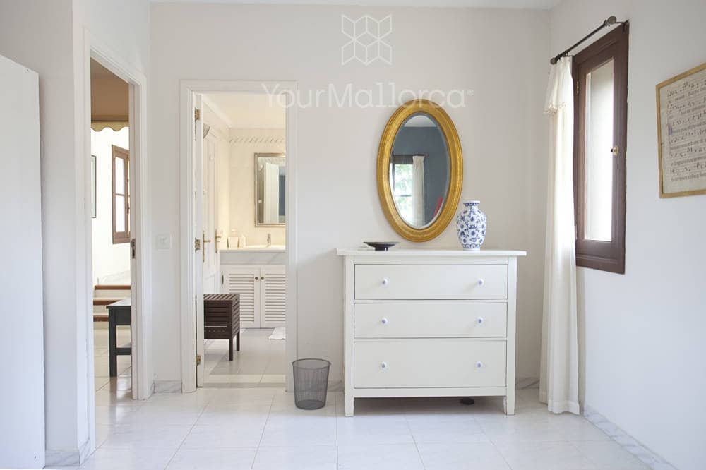 5 bedroom Townhouse for sale in Son Servera with pool - € 1,950,000 (Ref: 9415113)