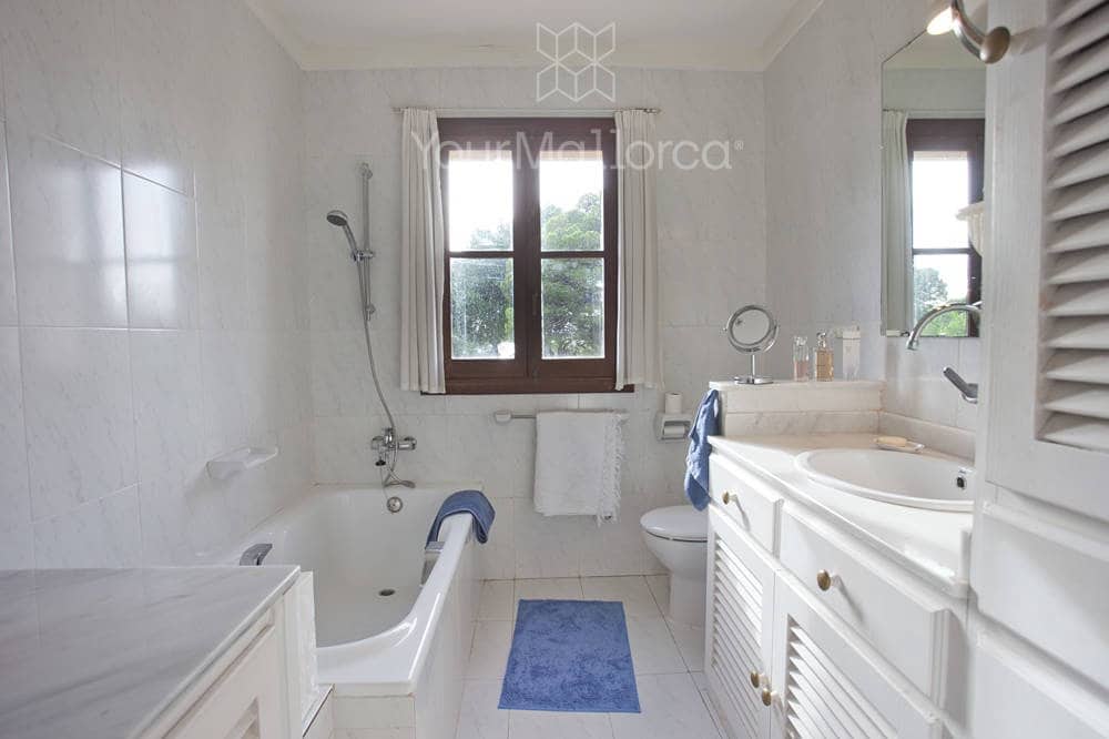 5 bedroom Townhouse for sale in Son Servera with pool - € 1,950,000 (Ref: 9415113)