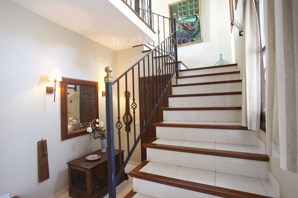 5 bedroom Townhouse for sale in Son Servera with pool - € 1,950,000 (Ref: 9415113)