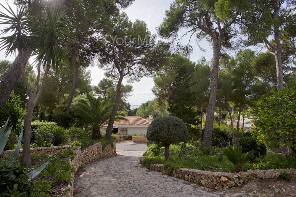 5 bedroom Townhouse for sale in Son Servera with pool - € 1,950,000 (Ref: 9415113)