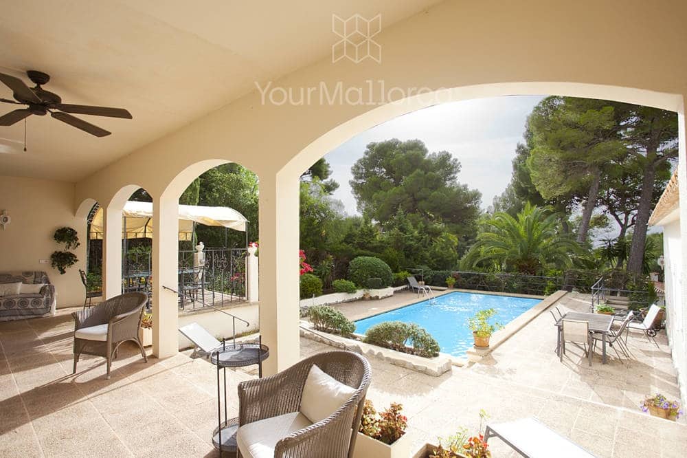 5 bedroom Townhouse for sale in Son Servera with pool - € 1,950,000 (Ref: 9415113)