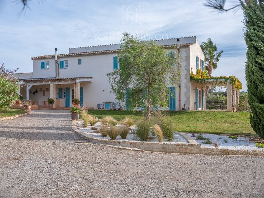 5 bedroom Finca/Country House for sale in Manacor with pool - € 1,950,000 (Ref: 9700365)