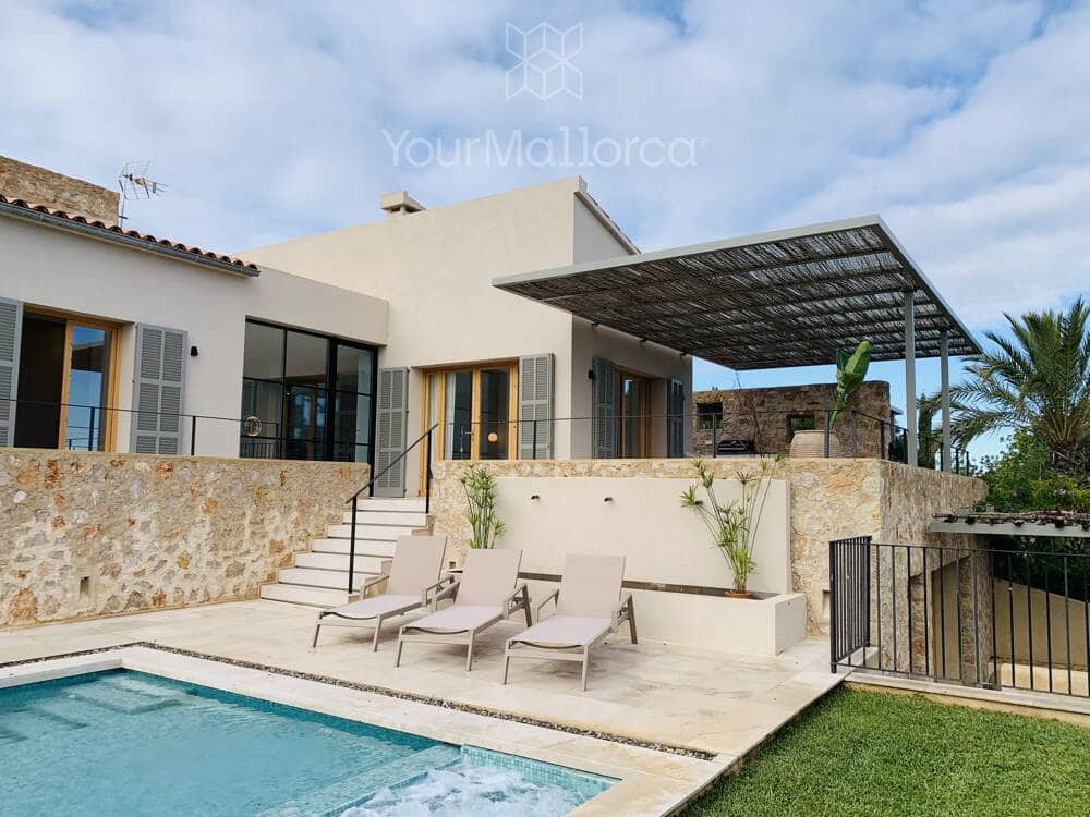 4 bedroom Finca/Country House for sale in Sant Llorenc des Cardassar with pool garage - € 2,690,000 (Ref: 9700366)