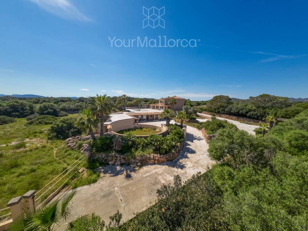 Finca/Casa Rural de 1 habitación en Cala Millor en venta con piscina - 1.150.000 € (Ref: 9795076)