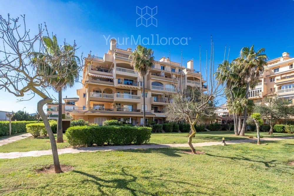 1 bedroom Flat for sale in Sa Coma with pool garage - € 329,000 (Ref: 9803806)