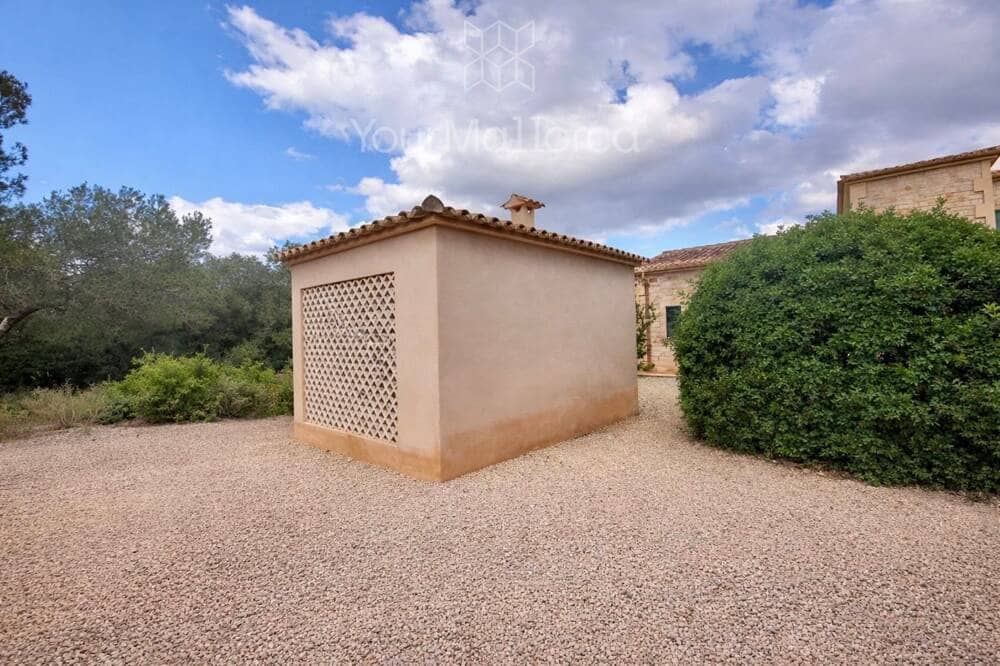 3 bedroom Finca/Country House for sale in Ses Salines with pool - € 2,400,000 (Ref: 9803807)