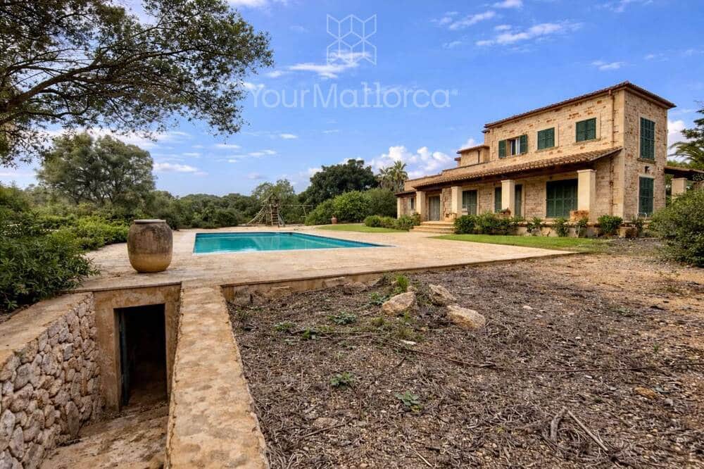 3 bedroom Finca/Country House for sale in Ses Salines with pool - € 2,400,000 (Ref: 9803807)