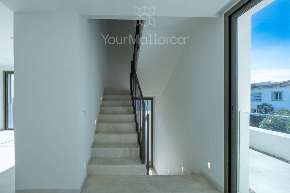 3 bedroom Villa for sale in Cala Murada with pool - € 2,150,000 (Ref: 9867259)