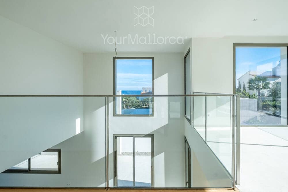 3 bedroom Villa for sale in Cala Murada with pool - € 2,150,000 (Ref: 9867259)