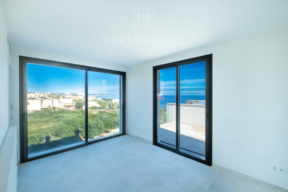3 bedroom Villa for sale in Cala Murada with pool - € 2,150,000 (Ref: 9867259)