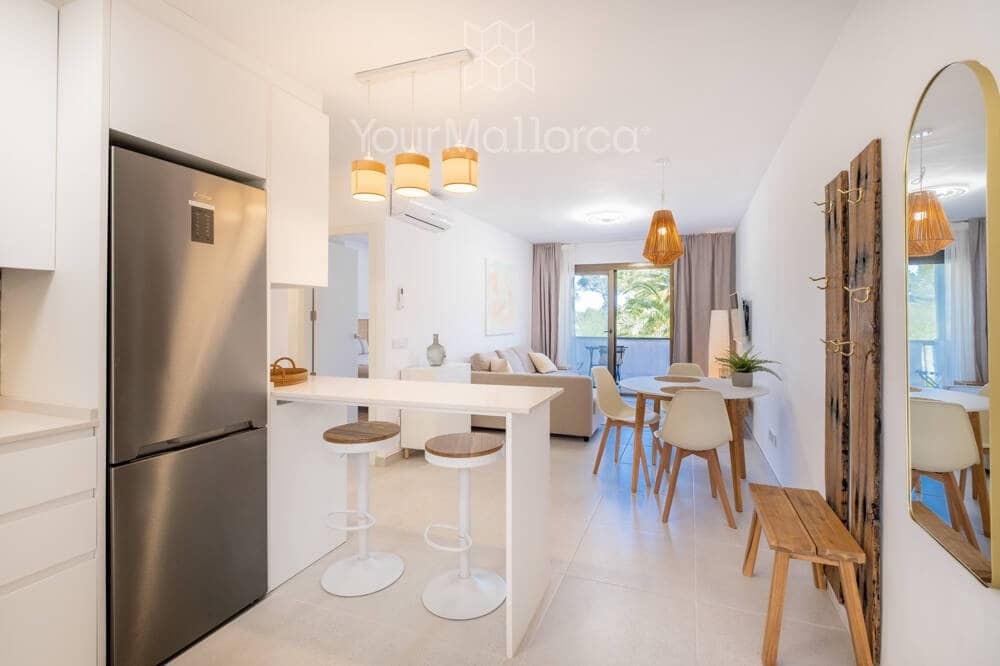 2 bedroom Flat for sale in Font de Sa Cala / Font de La Cala with garage - € 385,000 (Ref: 9867260)
