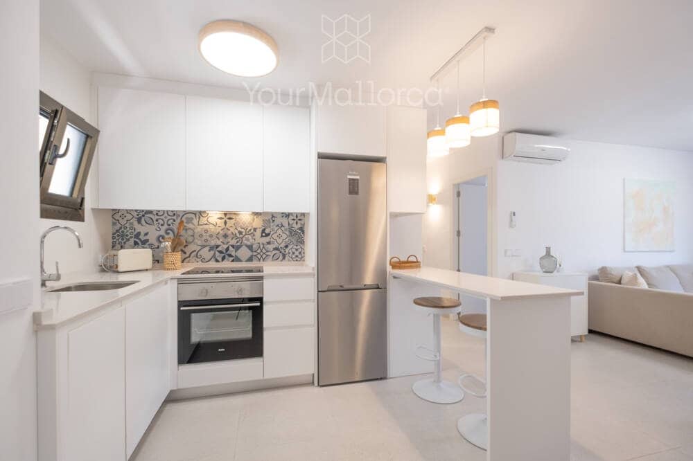 2 bedroom Flat for sale in Font de Sa Cala / Font de La Cala with garage - € 385,000 (Ref: 9867260)