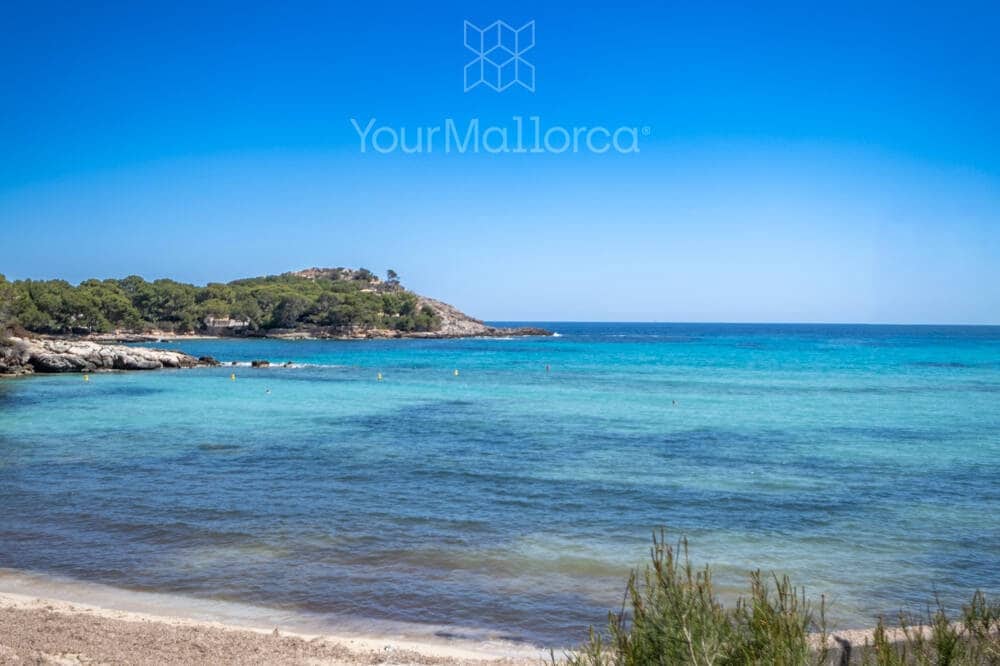 2 bedroom Flat for sale in Font de Sa Cala / Font de La Cala with garage - € 385,000 (Ref: 9867260)