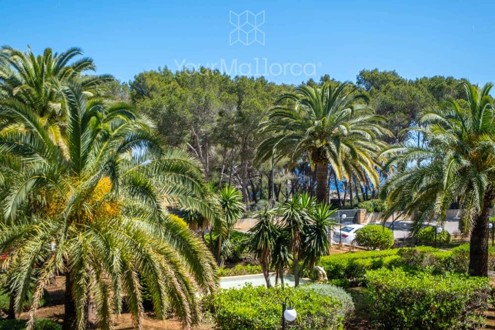 2 bedroom Flat for sale in Font de Sa Cala / Font de La Cala with garage - € 385,000 (Ref: 9867260)