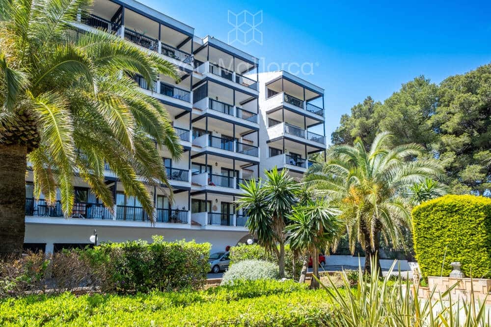 2 bedroom Flat for sale in Font de Sa Cala / Font de La Cala with garage - € 385,000 (Ref: 9867260)