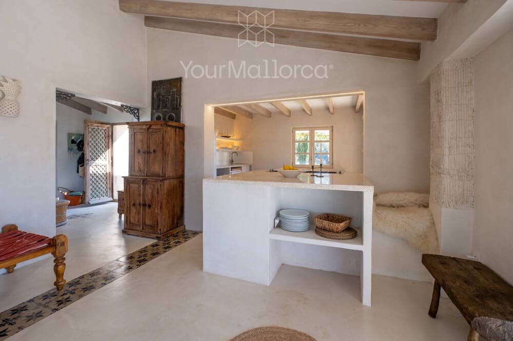 2 bedroom Finca/Country House for sale in Capdepera - € 1,850,000 (Ref: 9867261)