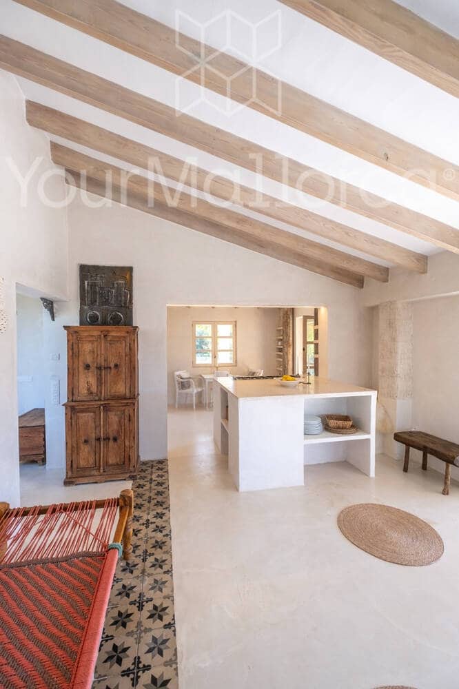 2 bedroom Finca/Country House for sale in Capdepera - € 1,850,000 (Ref: 9867261)