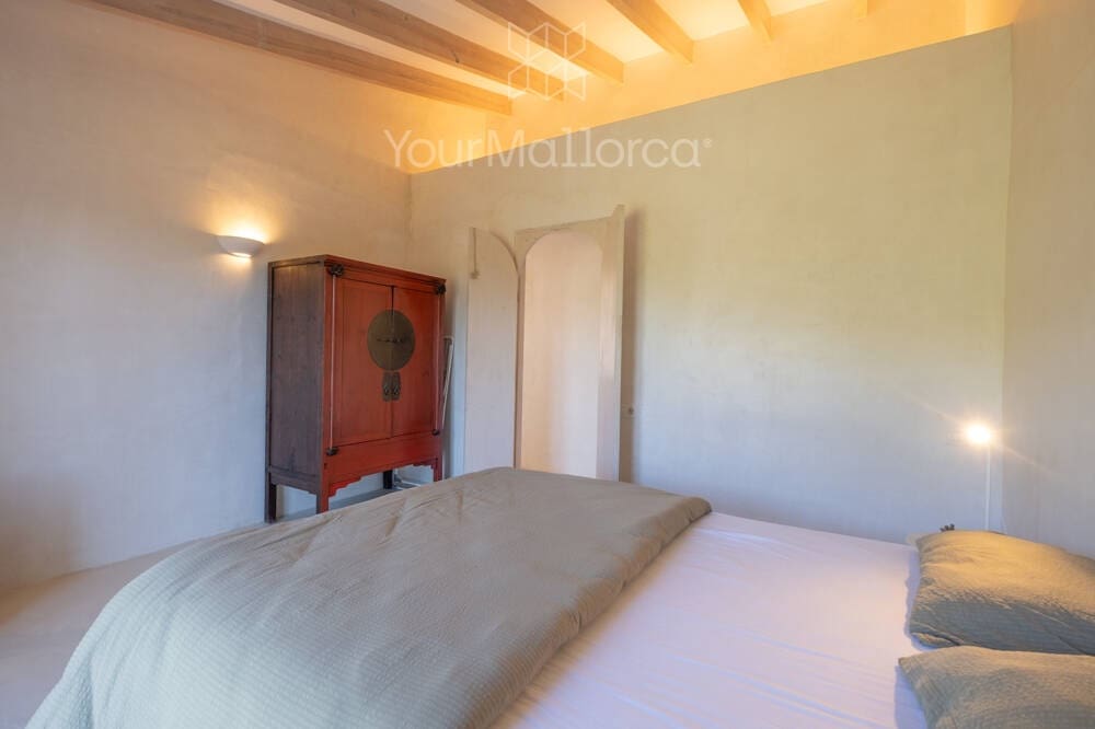 2 bedroom Finca/Country House for sale in Capdepera - € 1,850,000 (Ref: 9867261)