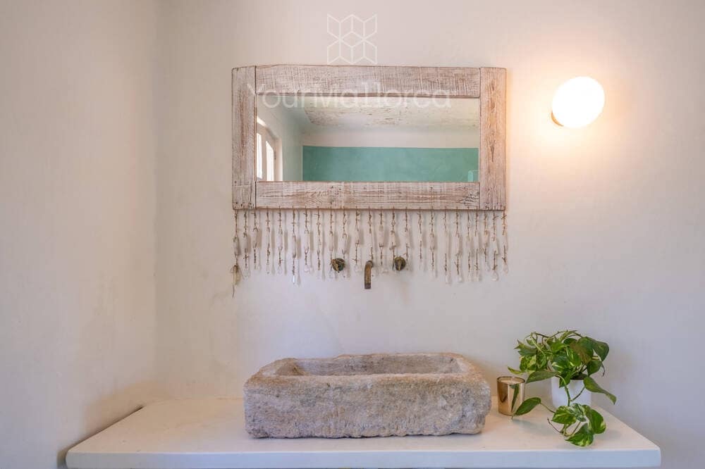2 bedroom Finca/Country House for sale in Capdepera - € 1,850,000 (Ref: 9867261)