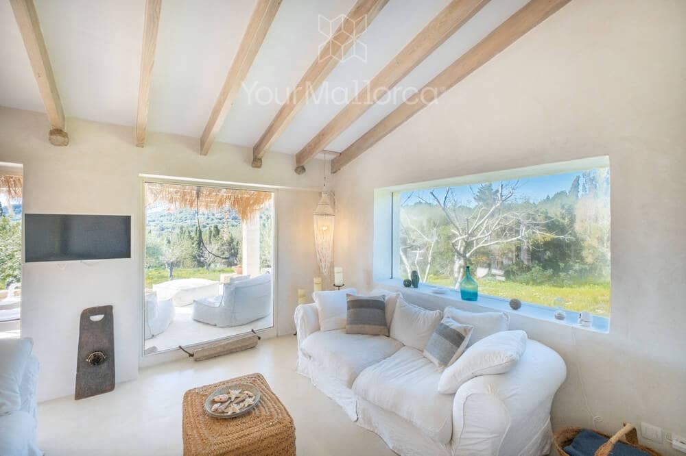 2 bedroom Finca/Country House for sale in Capdepera - € 1,850,000 (Ref: 9867261)