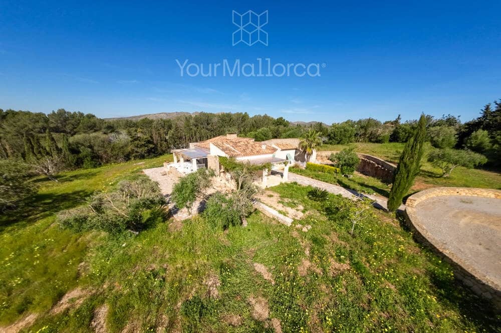 2 bedroom Finca/Country House for sale in Capdepera - € 1,850,000 (Ref: 9867261)