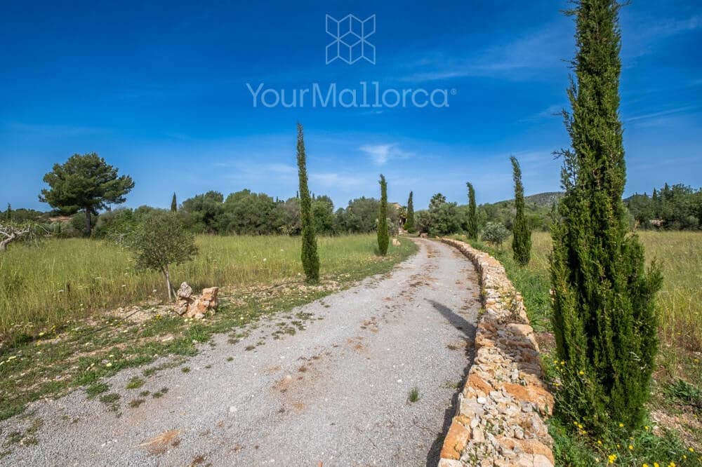 7 soveværelse Finca/Landehus til salg i Sant Llorenc des Cardassar med swimmingpool garage - € 2.400.000 (Ref: 9890964)