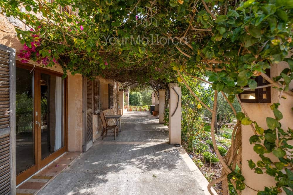 7 soveværelse Finca/Landehus til salg i Sant Llorenc des Cardassar med swimmingpool garage - € 2.400.000 (Ref: 9890964)