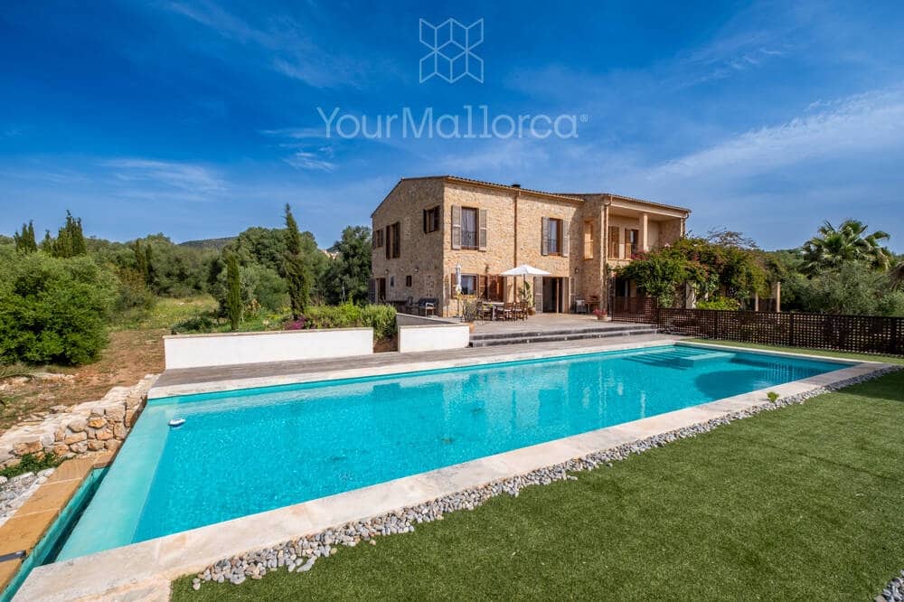 7 soveværelse Finca/Landehus til salg i Sant Llorenc des Cardassar med swimmingpool garage - € 2.400.000 (Ref: 9890964)