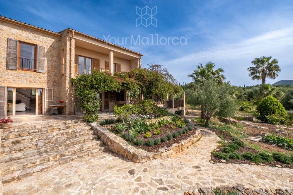 7 soveværelse Finca/Landehus til salg i Sant Llorenc des Cardassar med swimmingpool garage - € 2.400.000 (Ref: 9890964)