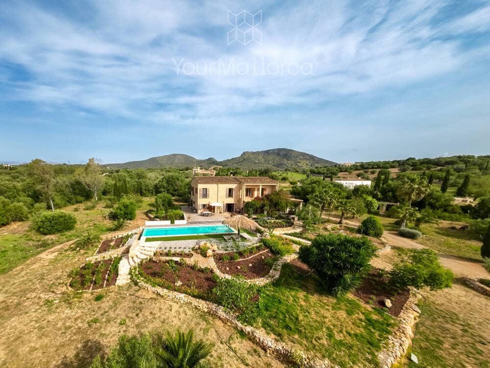 7 soveværelse Finca/Landehus til salg i Sant Llorenc des Cardassar med swimmingpool garage - € 2.400.000 (Ref: 9890964)
