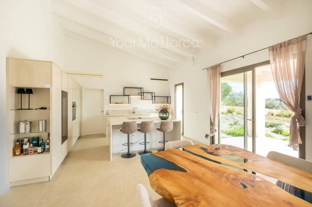 3 Zimmer Finca/Landgut zu verkaufen in Son Macia mit Pool - 1.890.000 € (Ref: 9901339)