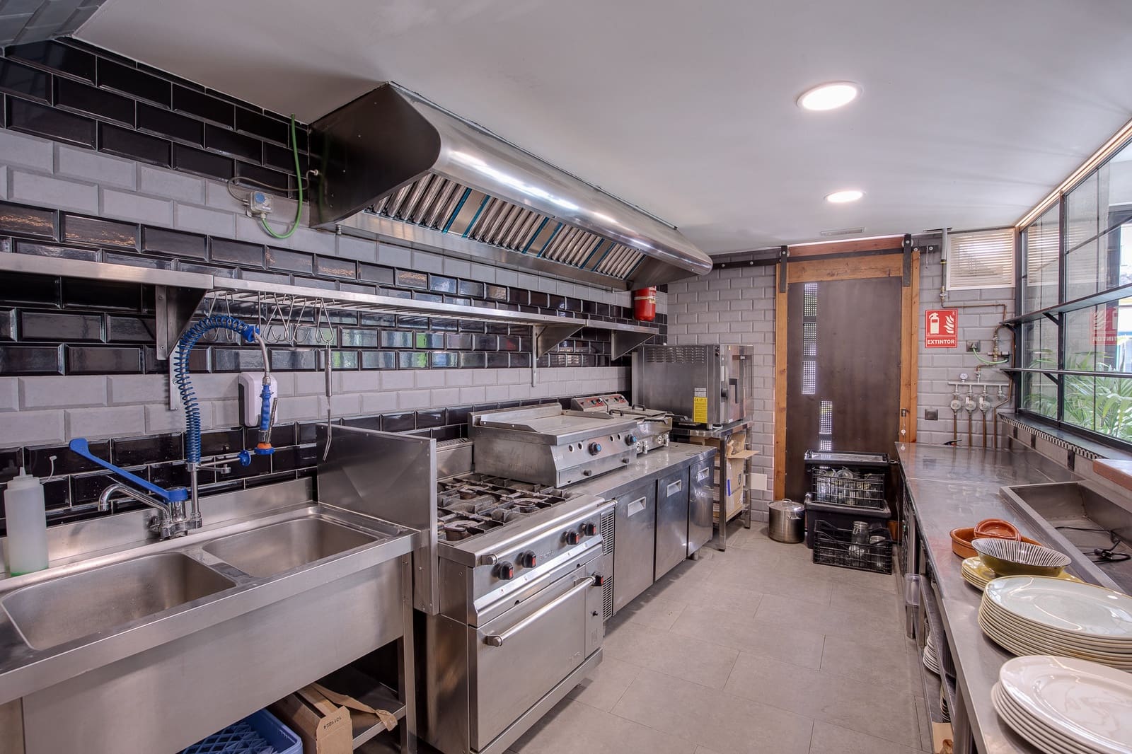 Erhverv til salg i Benahavis - € 1.390.000 (Ref: 8905920)