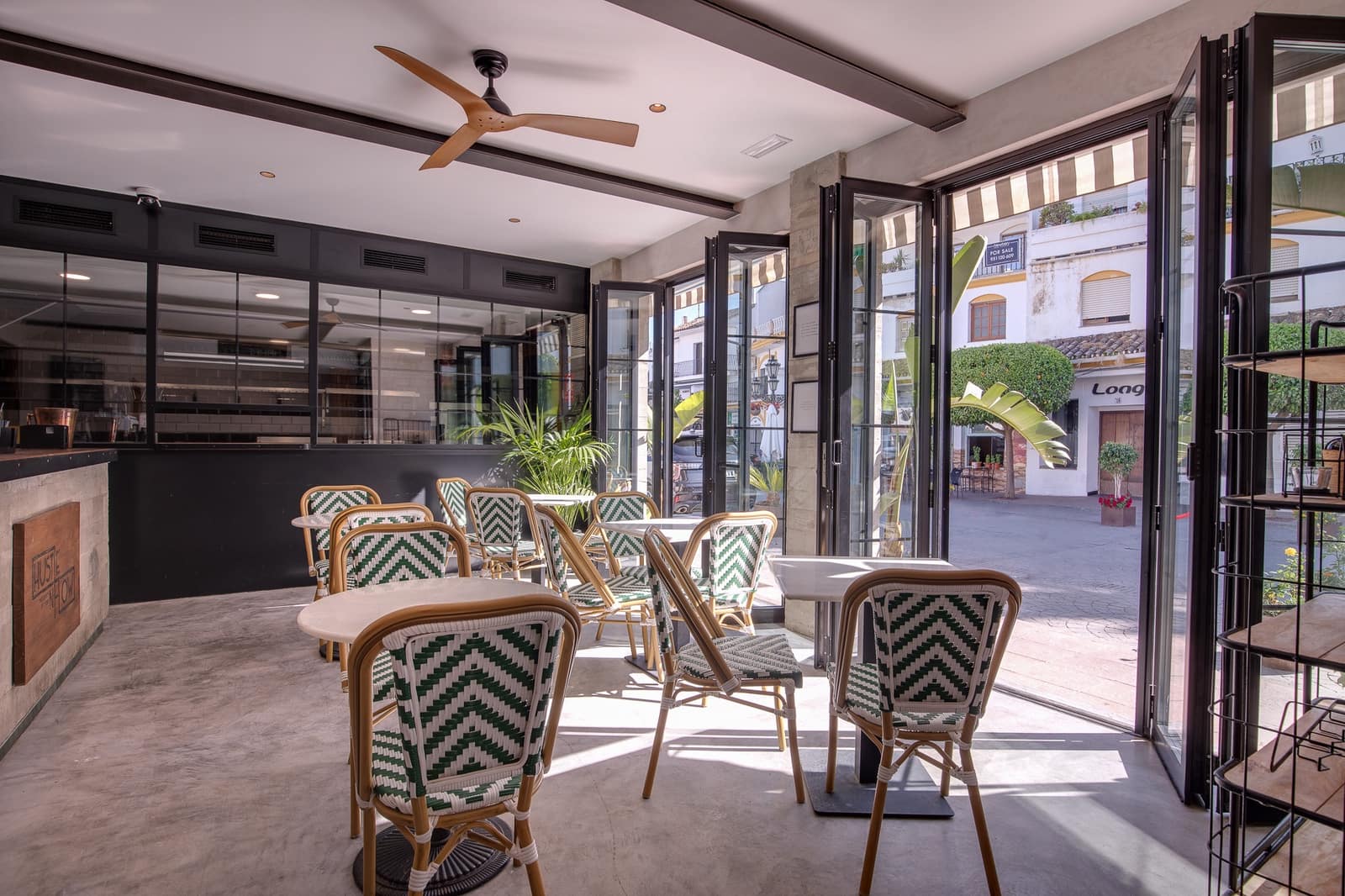 Erhverv til salg i Benahavis - € 1.390.000 (Ref: 8905920)