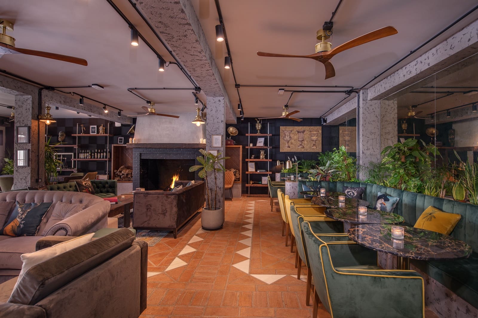 Erhverv til salg i Benahavis - € 1.390.000 (Ref: 8905920)