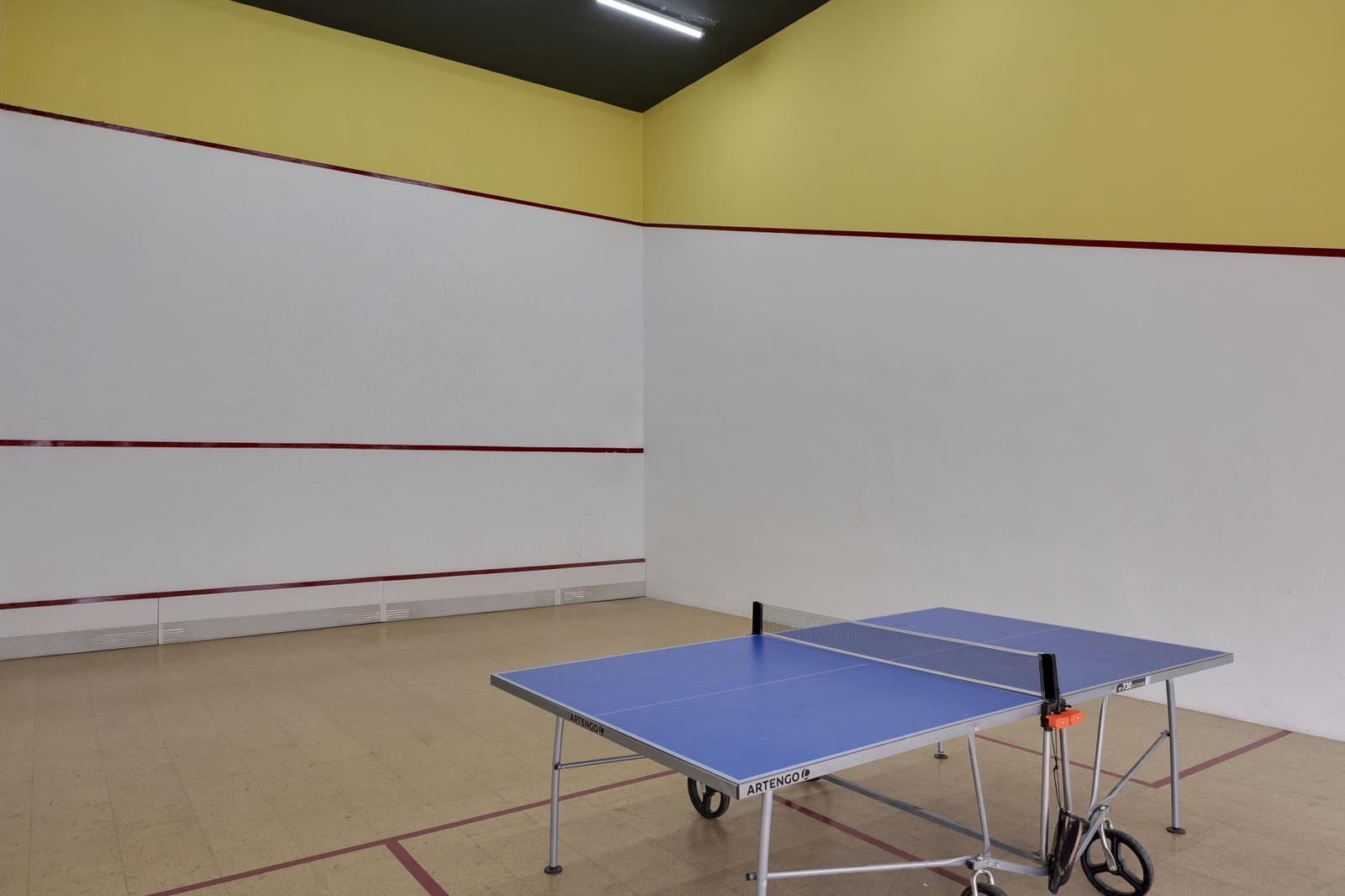 3 bedroom Penthouse for sale in Marbella with pool garage - € 669,000 (Ref: 8905927)