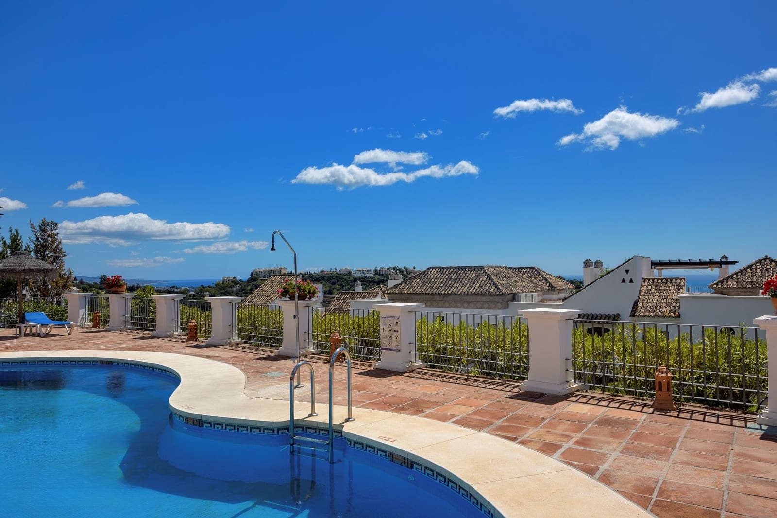 3 quarto Apartamento para venda em Los Arqueros com piscina garagem - 495 000 € (Ref: 8942697)