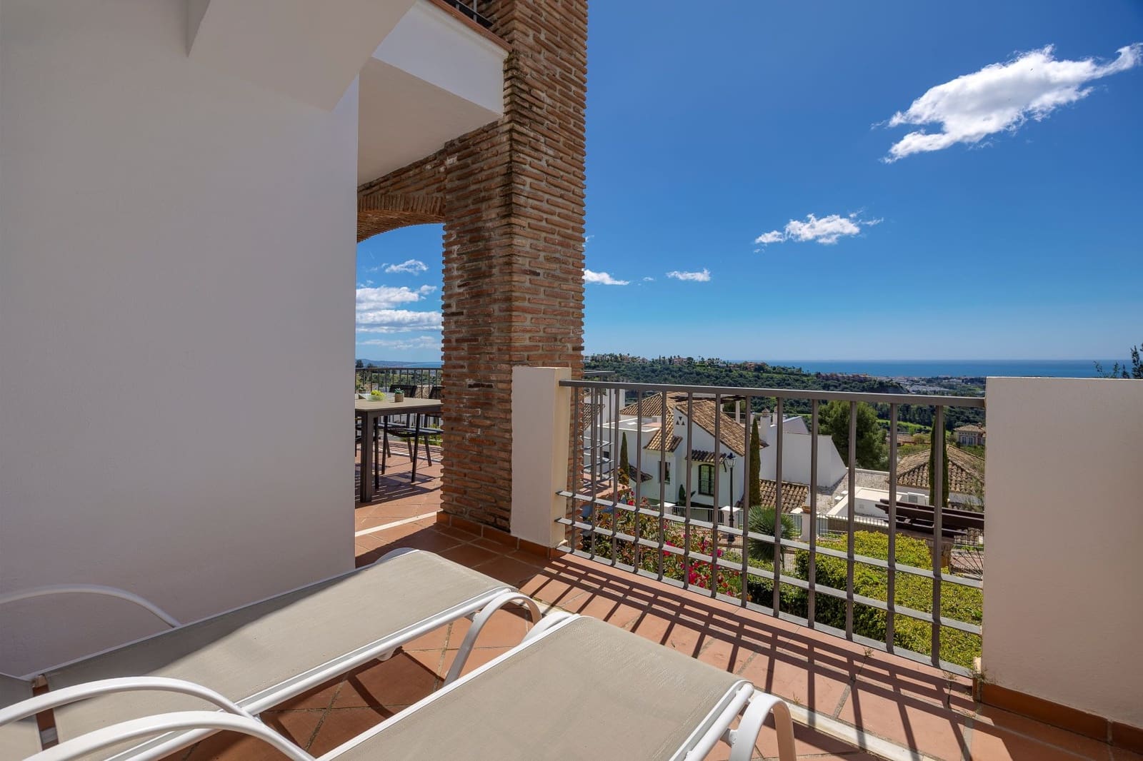 3 quarto Apartamento para venda em Los Arqueros com piscina garagem - 495 000 € (Ref: 8942697)