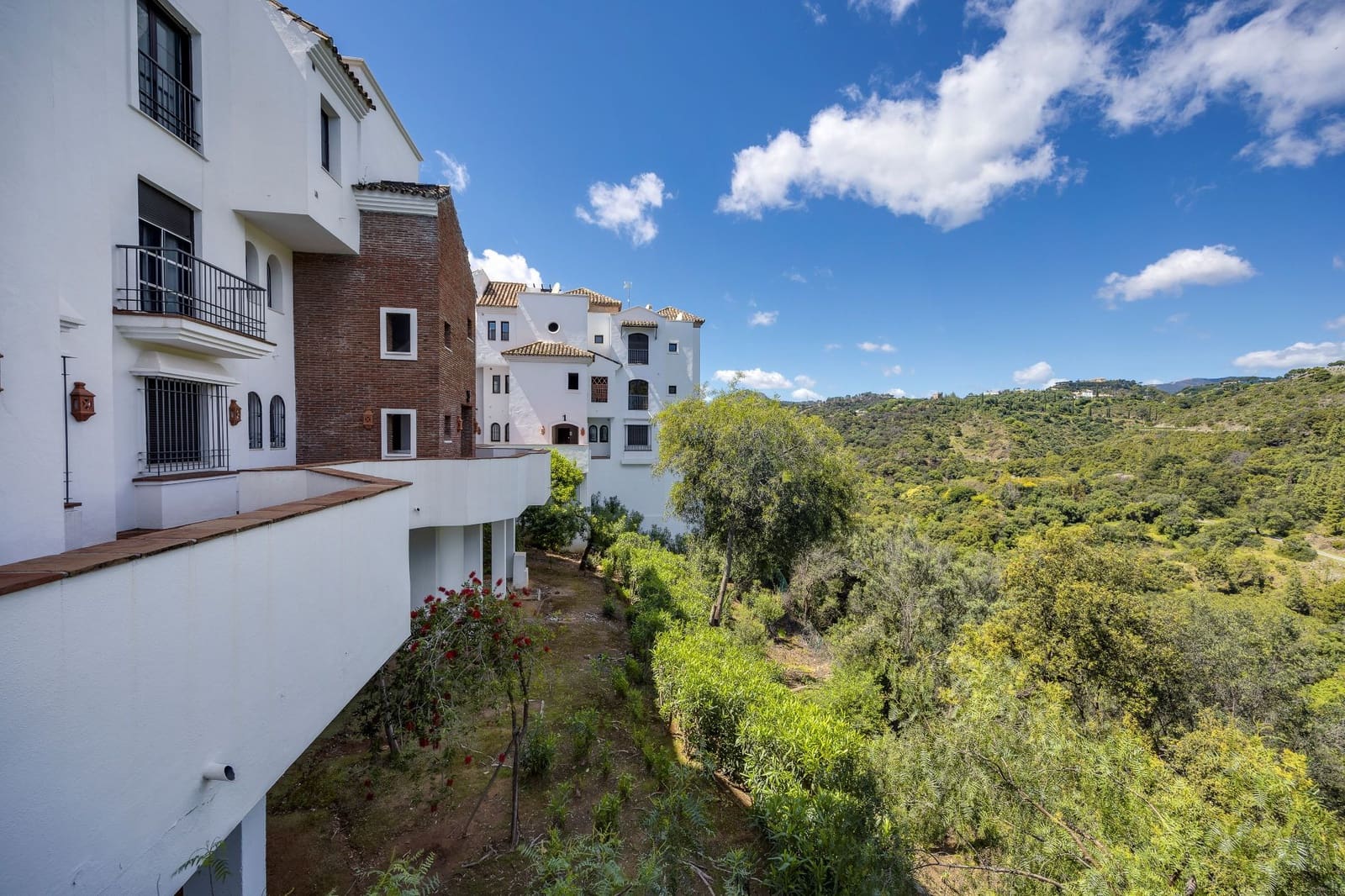 3 quarto Apartamento para venda em Los Arqueros com piscina garagem - 495 000 € (Ref: 8942697)