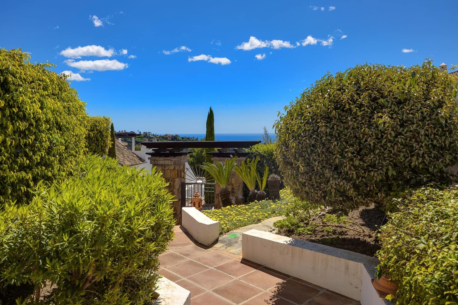 3 quarto Apartamento para venda em Los Arqueros com piscina garagem - 495 000 € (Ref: 8942697)